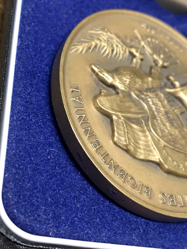 1776-1976 Medallic Art co Danbury Bronze Medal - Image 8
