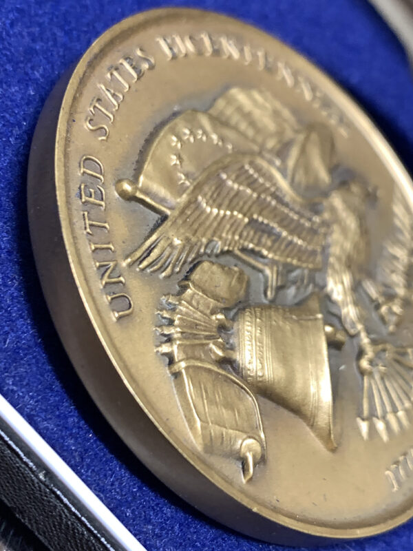 1776-1976 Medallic Art co Danbury Bronze Medal - Image 9