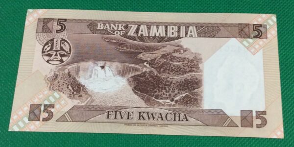 5 FIVE KWACHA ZAMBIA  GB8 - Image 2
