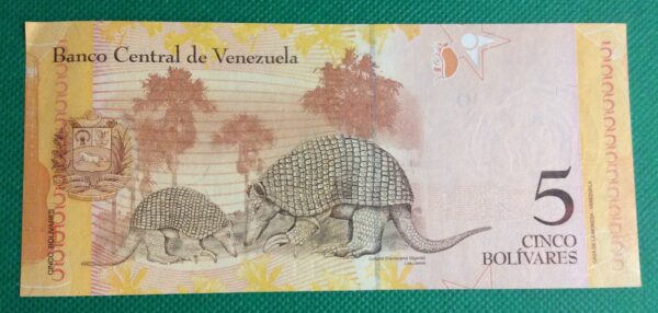 5 BOLIVARES VENEZUELA GB137