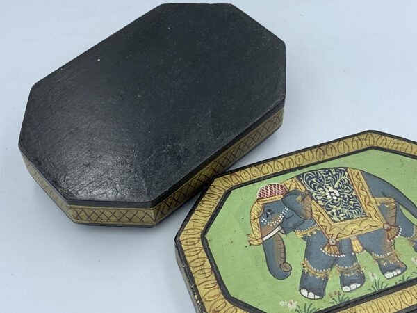 Octagonal Indian Lacquered Trinklet Box - Image 3