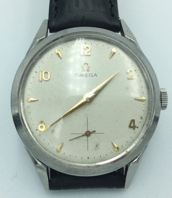 Rare Vintage 1952, Mens Omega Honeycomb 36mm Dial Handwinding Spider Lugs cal 265. 15 Jewels