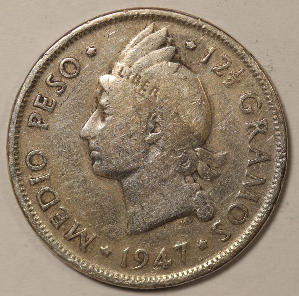 Dominican Republic 10 Centaros 1947 Silver Coin GC843