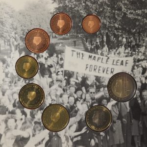 Alternative view of Canada - Netherland 60 Years of Liberation Euro Set With .925 Silver Token