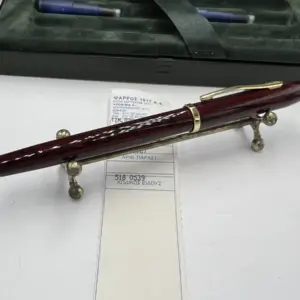 Alternative view of Cross Century II Redwood Laque στυλό με μύτη 18k καινούργιο