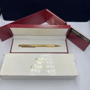 Alternative view of Στυλό Cartier μπορντό λάκα κλιπ σαν καινούργιο