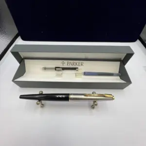 PARKER πένα καινούργια στο κουτί της