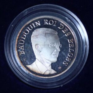 Alternative view of ΒΑUDOUIN Ασημενιο μεταλλιο